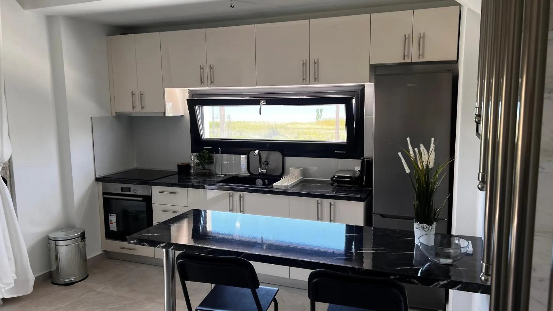 Apart-hotel White Pearl Apartments Flogita