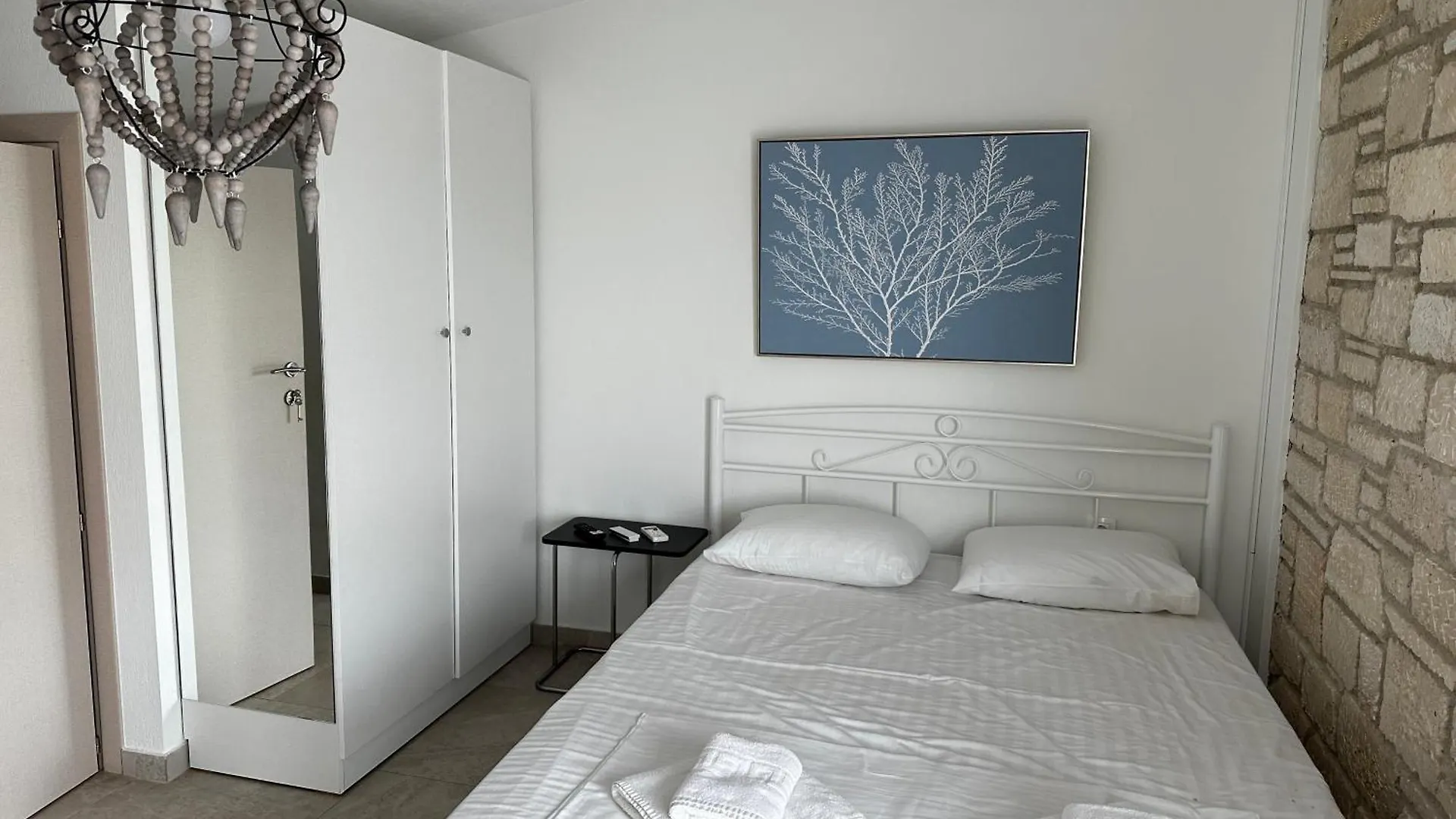 Apart-hotel White Pearl Apartments Flogita